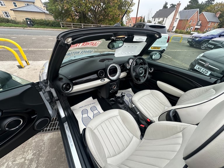 2010 MINI Convertible 1.6 Cooper [122] 2dr CONVERTIBLE Petrol Manual