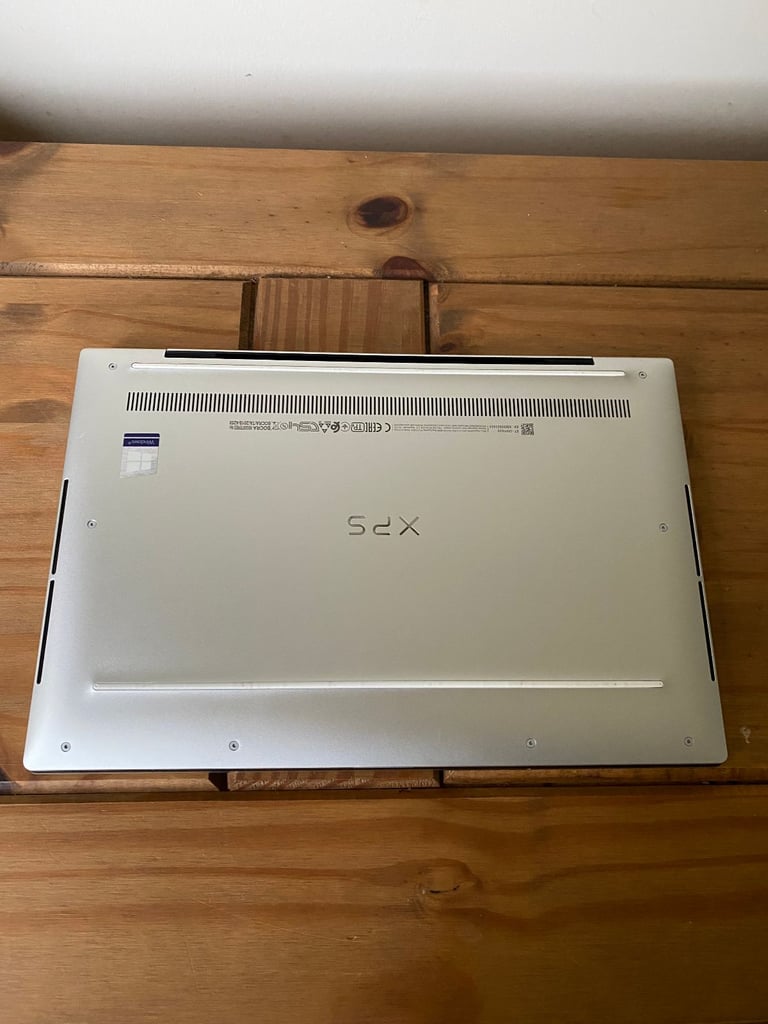 Dell XPS 9300 Laptop, Intel i7, 16gb Ram, 512gb SSD, Windows 11 Pro, with Office Pro Plus 2024
