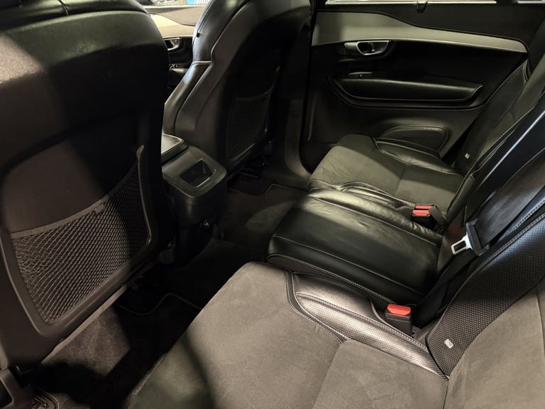 2019 Volvo XC90 2.0 B5D [235] R DESIGN 5dr AWD Geartronic ESTATE DIESEL Automatic