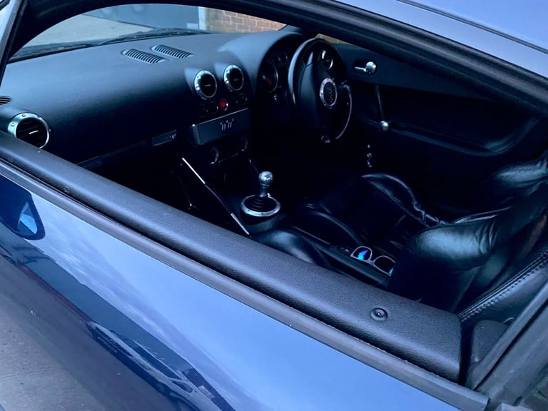 Audi, TT, Coupe, 2002, Manual, 1781 (cc), 3 doors