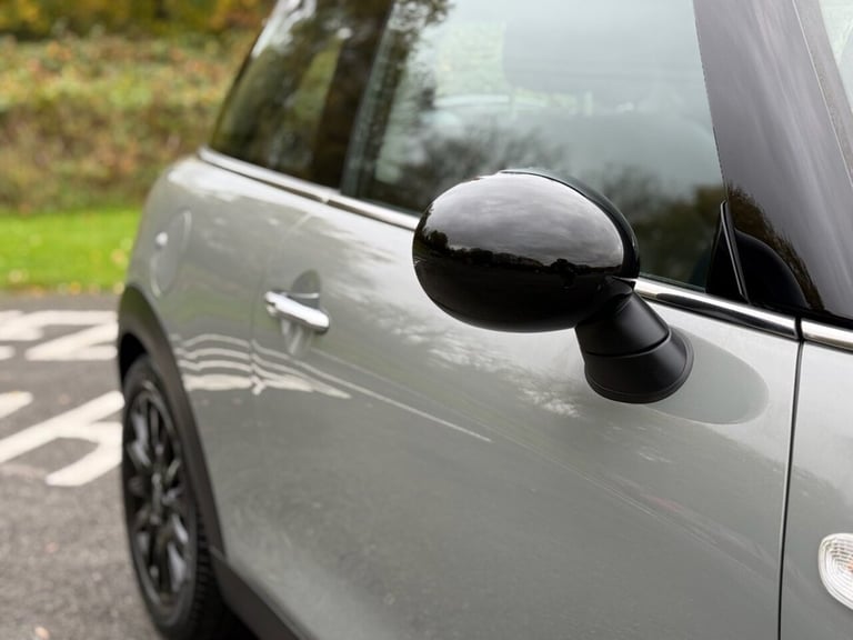 2017 67 MINI HATCH 1.5 COOPER HATCHBACK 3DR PETROL AUTO EURO 6 (S/S) (136 PS)