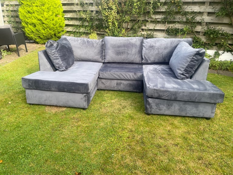 image for U-Shape Sofa French Velvet 