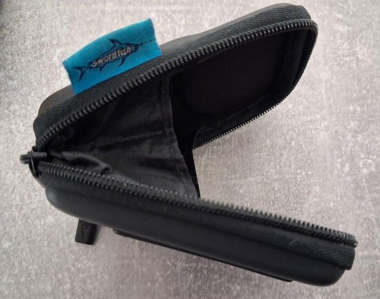 Casio Digital Camera Exilim EX-Z35 12.1MP Black C/W Case, Charger, Cards + More