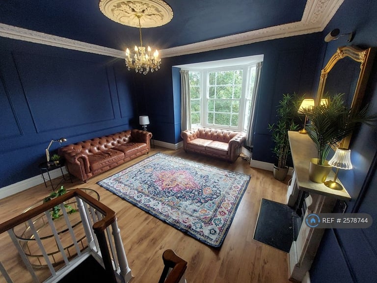 2 bedroom flat in Dover Place, Bristol, BS8 (2 bed) (#2578744)