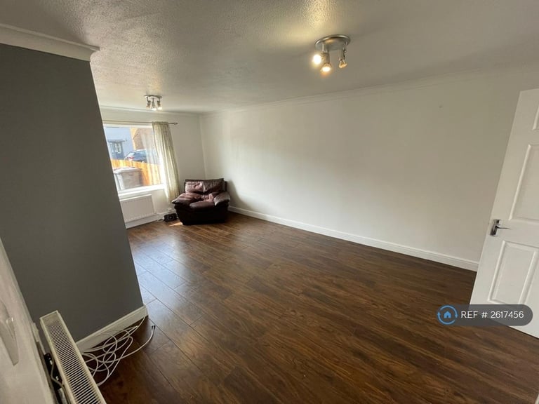 3 bedroom house in Keenan Drive, Bedworth, CV12 (3 bed) (#2617456)