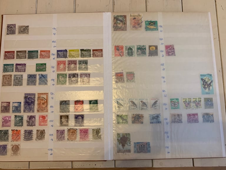 World stamps album 24 pages