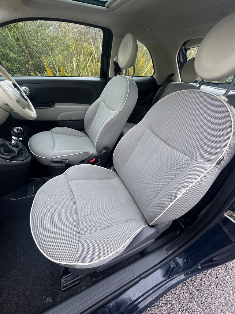 2011 Fiat 500 LOUNGE Hatchback Petrol Manual