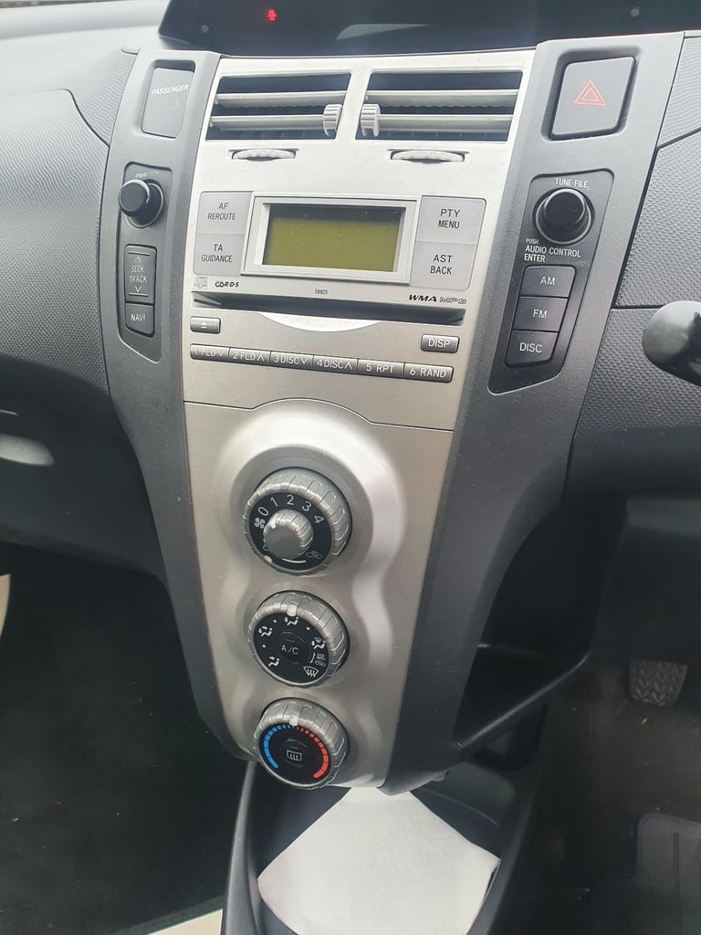 Toyota, YARIS, Hatchback, 2006, Manual, 996 (cc),5 doors - Image 11