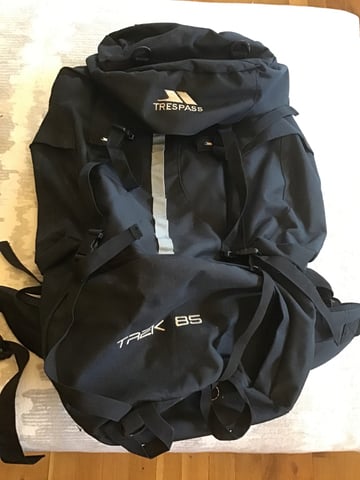 Trespass trek top 85 rucksack