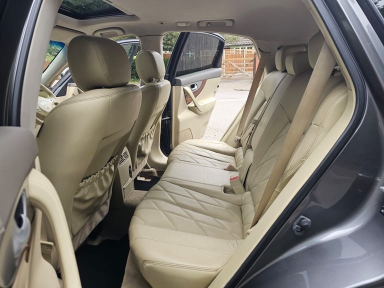 INFINITI FX 3.0d S AUTO FULL HISTORY 126K HEATED COOL SEATS A/C CRUISE SAT NAV  