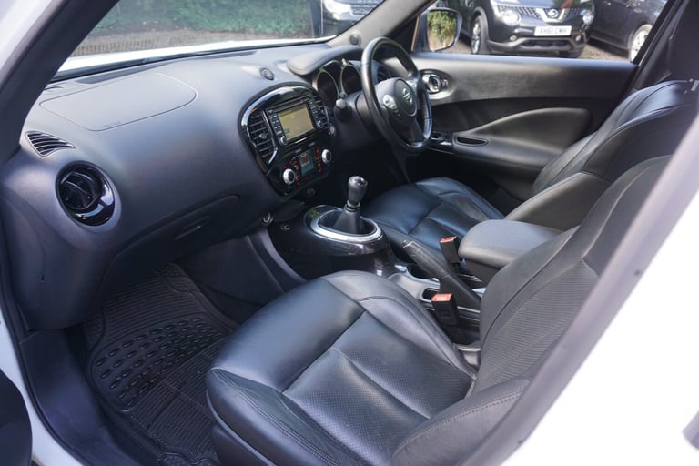 2017 Nissan Juke 1.2 DiG-T Tekna 5dr HATCHBACK Petrol Manual - Image 20