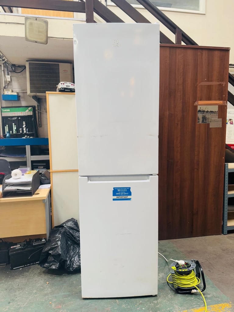 Fridge freezer | FULLY WORKING | CAN DELIVER 
