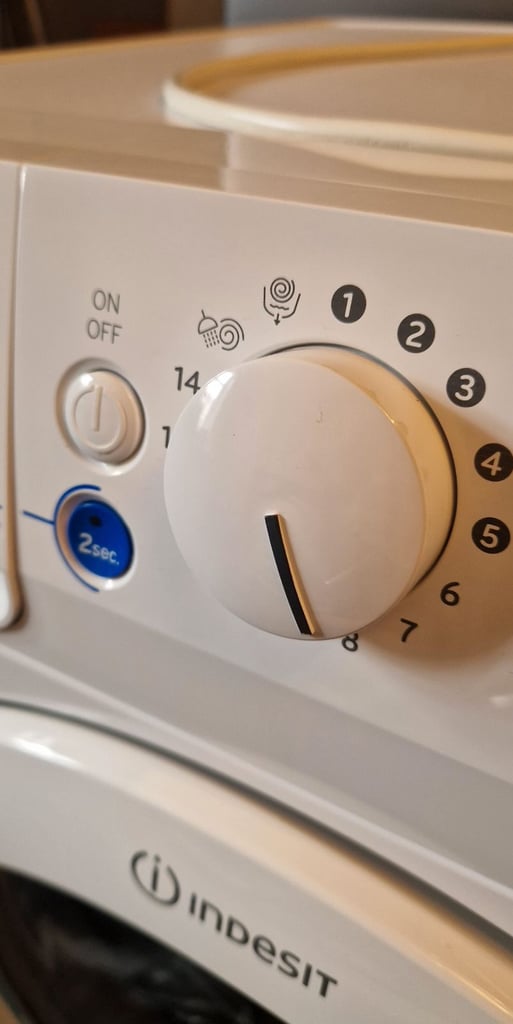 Washing machine Indesit Push&Go 8kg 1400rpm, like NEW