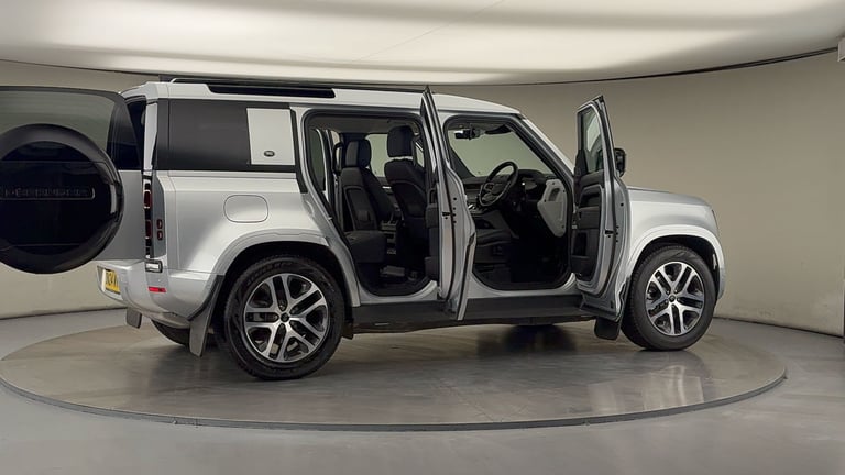 2024 Land Rover Defender 110 3.0 D250 MHEV XS Edition SUV 5dr Diesel Auto 4WD Euro 6 (s/s) (250 p...