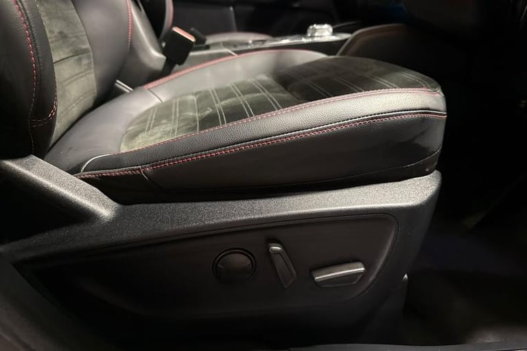 2023 Ford Kuga 2.5 PHEV Black Package Edition 5dr CVT HATCHBACK PETROL/ELECTRIC Automatic