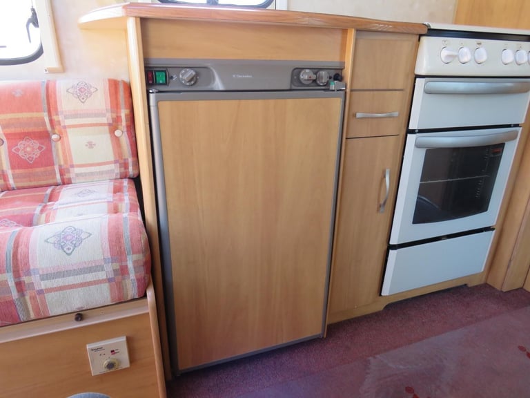 Swift Charisma 230 2 Berth 