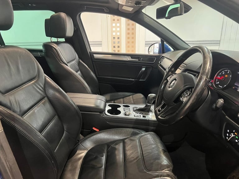 2015 Volkswagen Touareg 3.0 V6 TDI BlueMotion Tech 262 R-Line 5dr Tip Auto ESTATE DIESEL Automatic