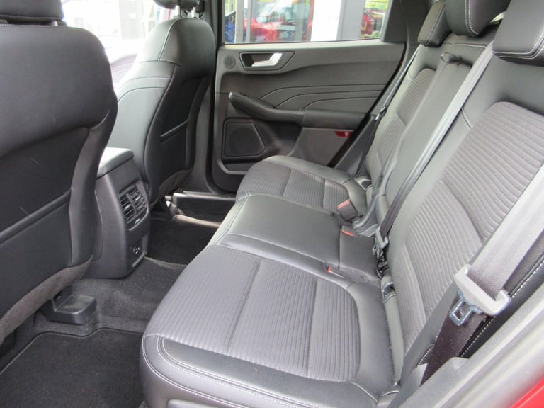 2022 Ford Kuga Kuga Titanium 5 Door 1.5L EcoBlue 120PS FWD 6 Speed Manual HATCHBACK Diesel Manual
