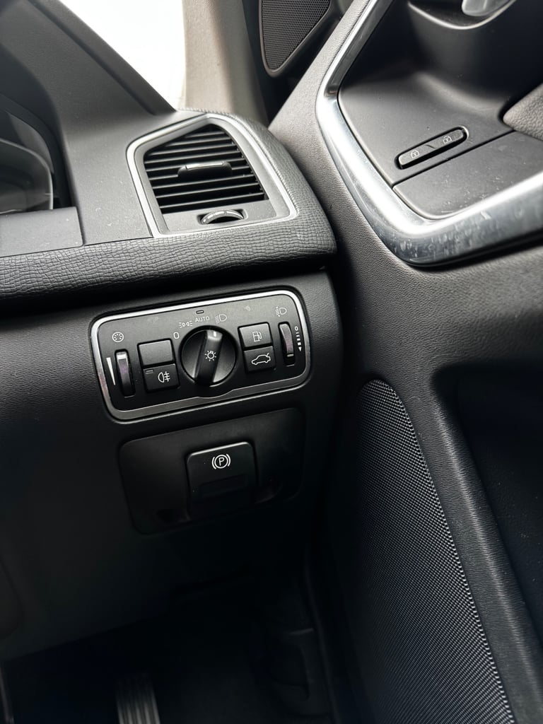 Volvo, XC60, Estate, 2017, Manual, 1969 (cc), 5 doors