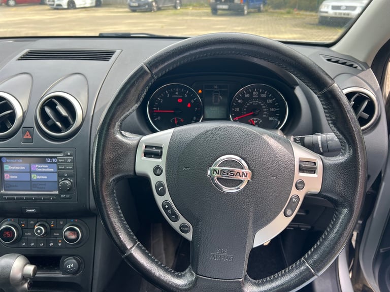 Nissan QASHQAI Automatic