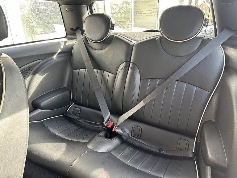 2011 MINI Hatch John Cooper Works Hatchback Petrol Manual