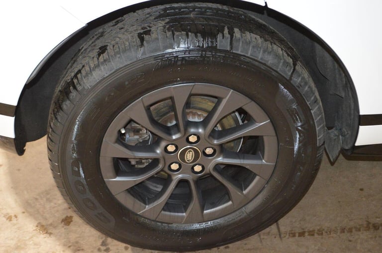 LAND ROVER RANGE ROVER EVOQUE 2.0 D150 R-Dynamic FWD Euro 6 (s/s) 5dr 2020