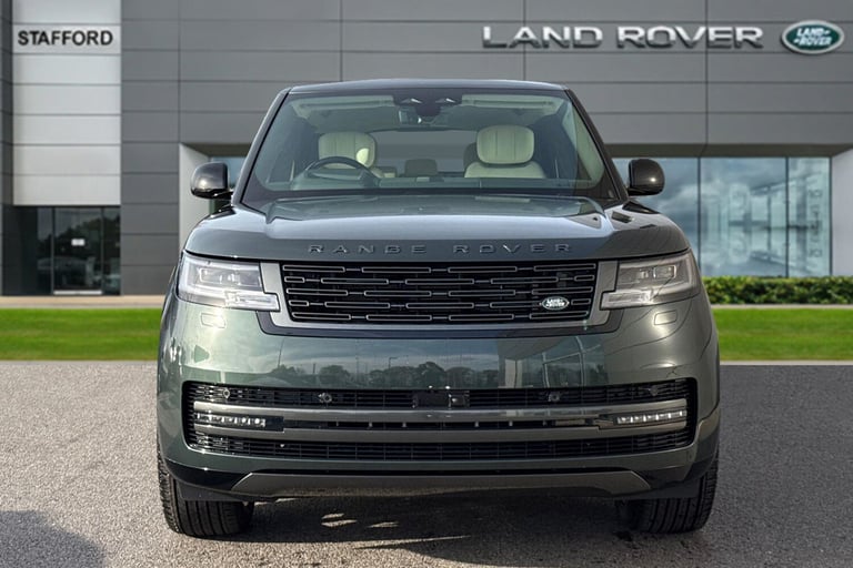 2025 Land Rover Range Rover 3.0 P460e 38.2kWh Autobiography Auto 4WD Euro 6 (s/s) 5dr SUV Automatic