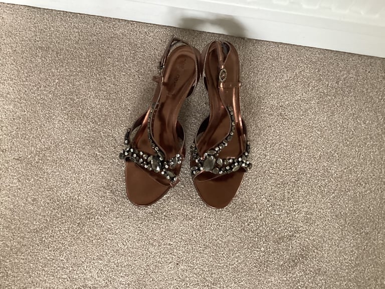 image for NEXT BRONZE SANDALS SIZE 7
