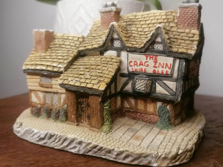 Vintage Naturalcraft memory lane cottages by Peter Tomlins Crag inn Made in England.