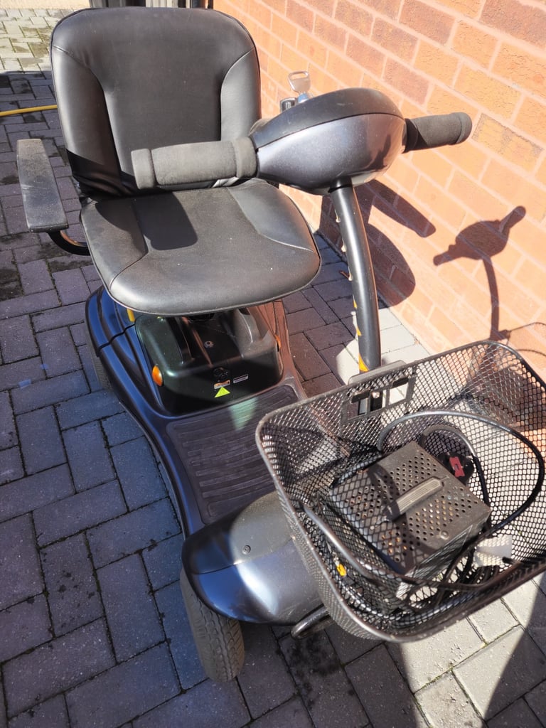 Shoprider boot mobility scooter (serviced)