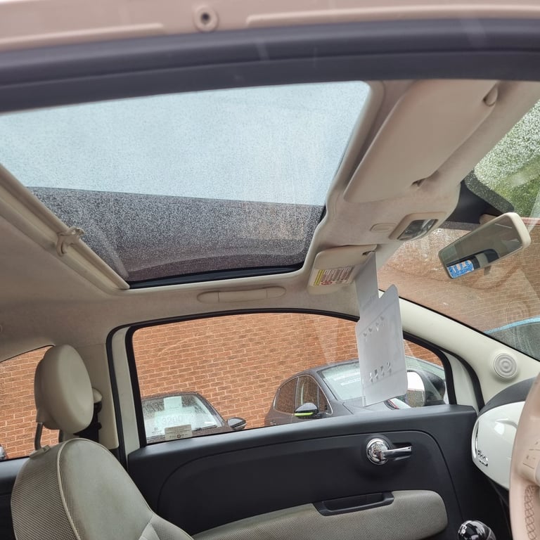 FIAT 500 LOUNGE 1.2 PETROL MODEL YEAR 2010 £35 ROAD TAX PER YEAR& ULEZ FREE LONG MOT GREAT CAR!!!