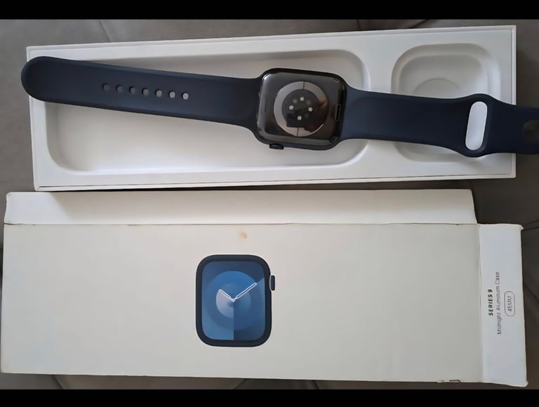 Apple Watch Series 9 GPS Aluminum 45mm