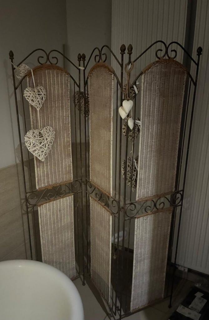 Vintage privacy screen/room divider