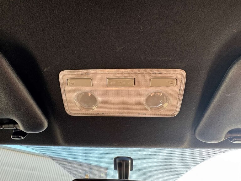 2017 Toyota Yaris 1.3 Yaris Design VVT-i 5dr - NATIONAL DELIVERY* Hatchback Petrol Manual