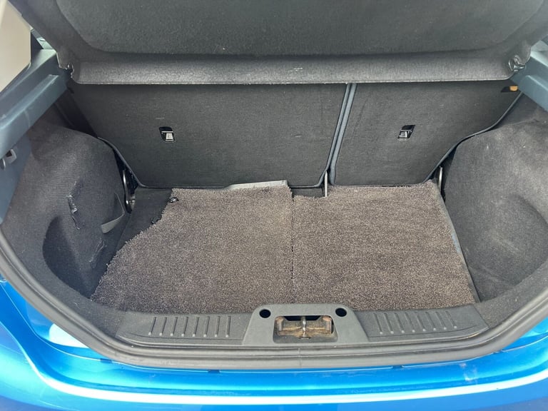 2012 Ford Fiesta 1.4 Zetec 5dr HATCHBACK Petrol Manual