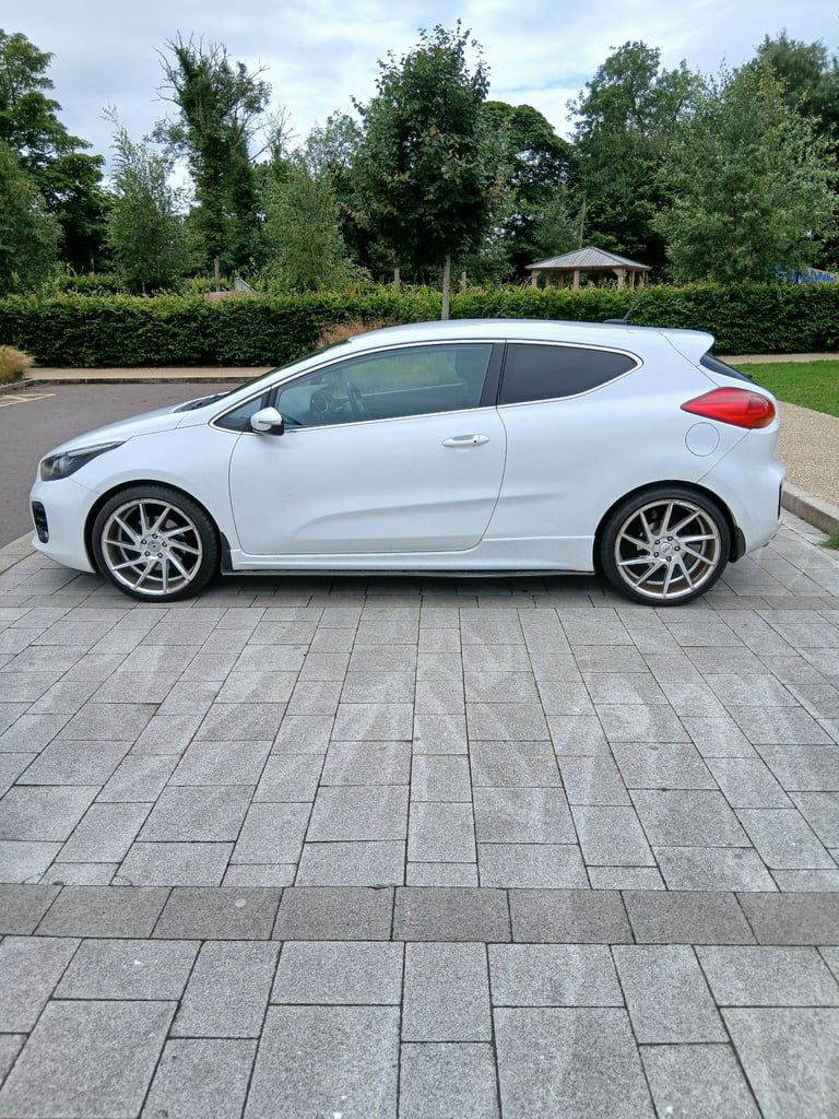 Kia, PRO CEED, Hatchback, 2016, Manual, 1582 (cc), 3 doors