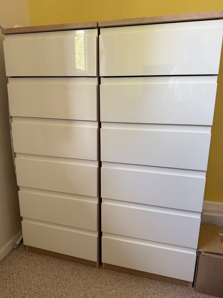 2x White Gloss Tall Drawers – £80