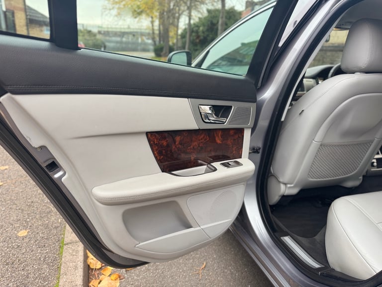 Jaguar xf luxury 2.2d 190