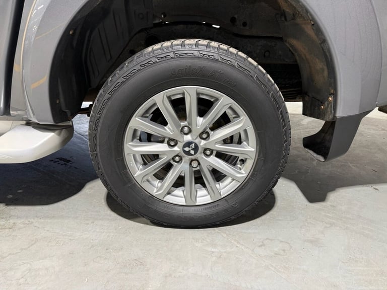 2017 67 MITSUBISHI L200 2.4 DI-D DC BARBARIAN PICKUP DOUBLE CAB 4DR DIESEL MANUA