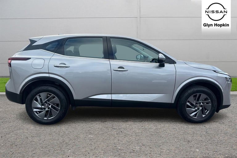 2022 Nissan Qashqai 1.3 DiG-T MH 158 Acenta Premium 5dr Xtronic Hatchback Petrol Automatic