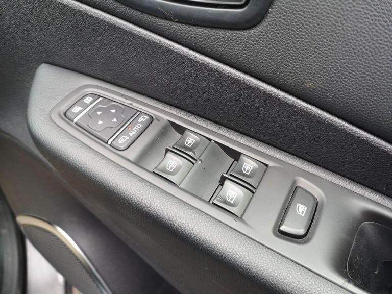 2017 Renault Captur 1.5 dCi ENERGY Dynamique S Nav Euro 6 (s/s) 5dr HATCHBACK Diesel Manual