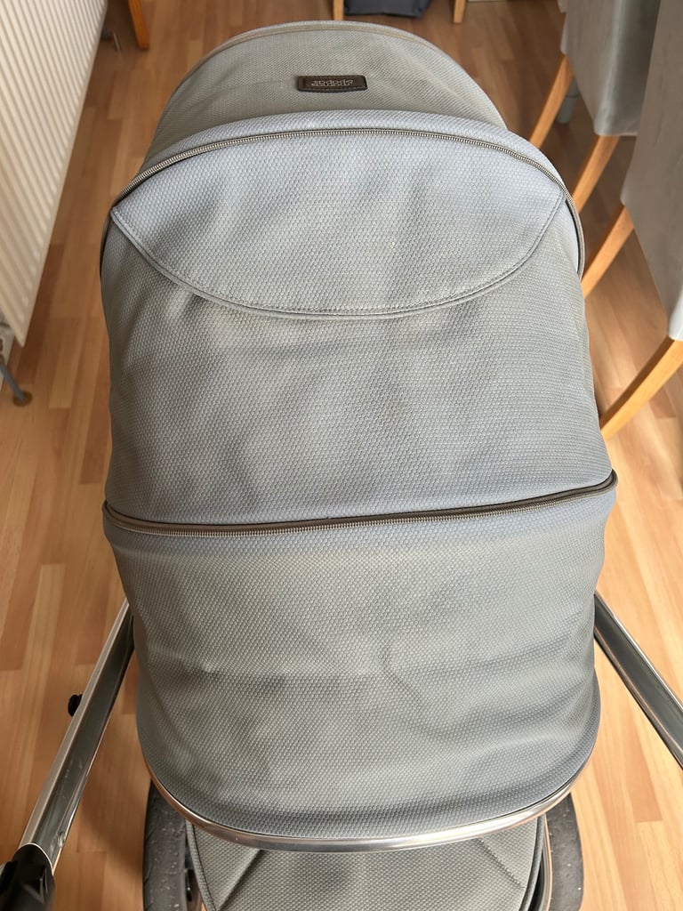 Ocaro travel system - buggy pushchair  Carry Cot
