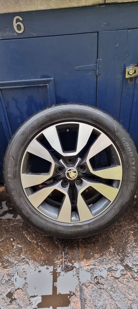 Alloy wheels, 4x 225 50 r17, 7Jx17 ER 45, 5x112, skoda, goodyear efficientgrip performance 2