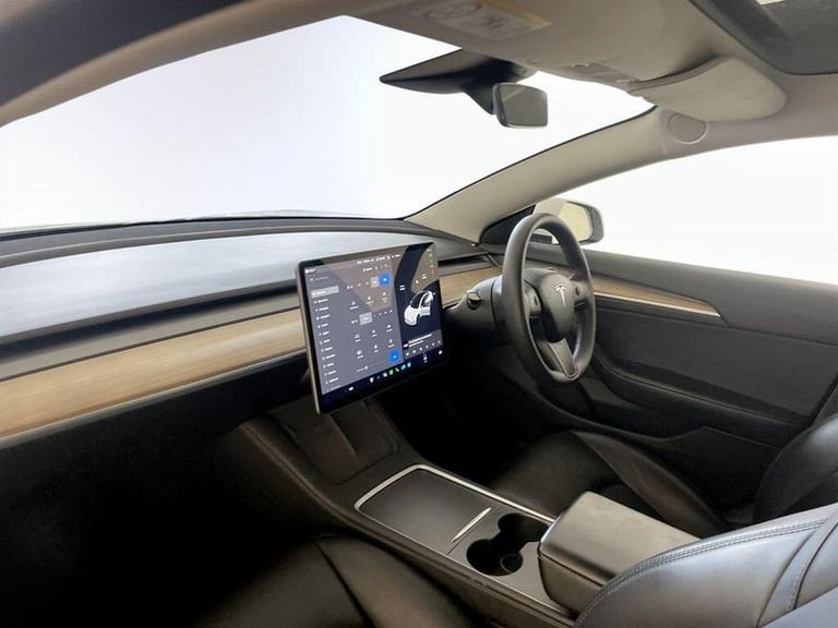 2021 Tesla Model 3 (Dual Motor) Long Range Auto 4WDE 4dr Automatic Saloon Electric Automatic