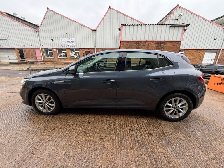 2017 Renault Megane 1.5 dCi Dynamique Nav 5dr HATCHBACK DIESEL Manual
