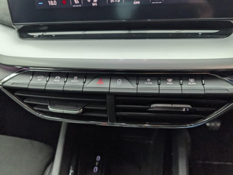 2020 Skoda Octavia 1.5 TSI ACT SE L First Edition Hatchback 5dr Petrol Manual Euro 6 (s/s) (15 HA...