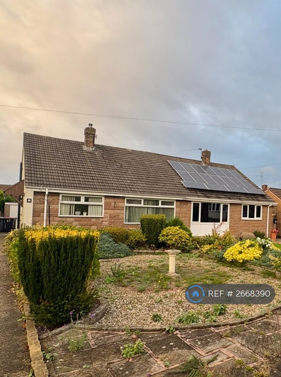 2 bedroom house in Keswick Crescent, Brinsworth, Rotherham, S60 (2 bed) (#2668390)