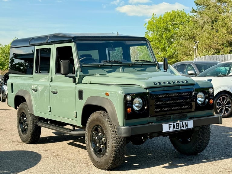 2014 Land Rover Defender 110 2.2 TDCi Keswick Green **Low Miles - 9 Seater**