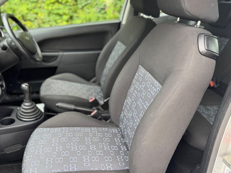 2005 Ford Fiesta 1.25 Style 3dr HATCHBACK PETROL Manual - Image 27