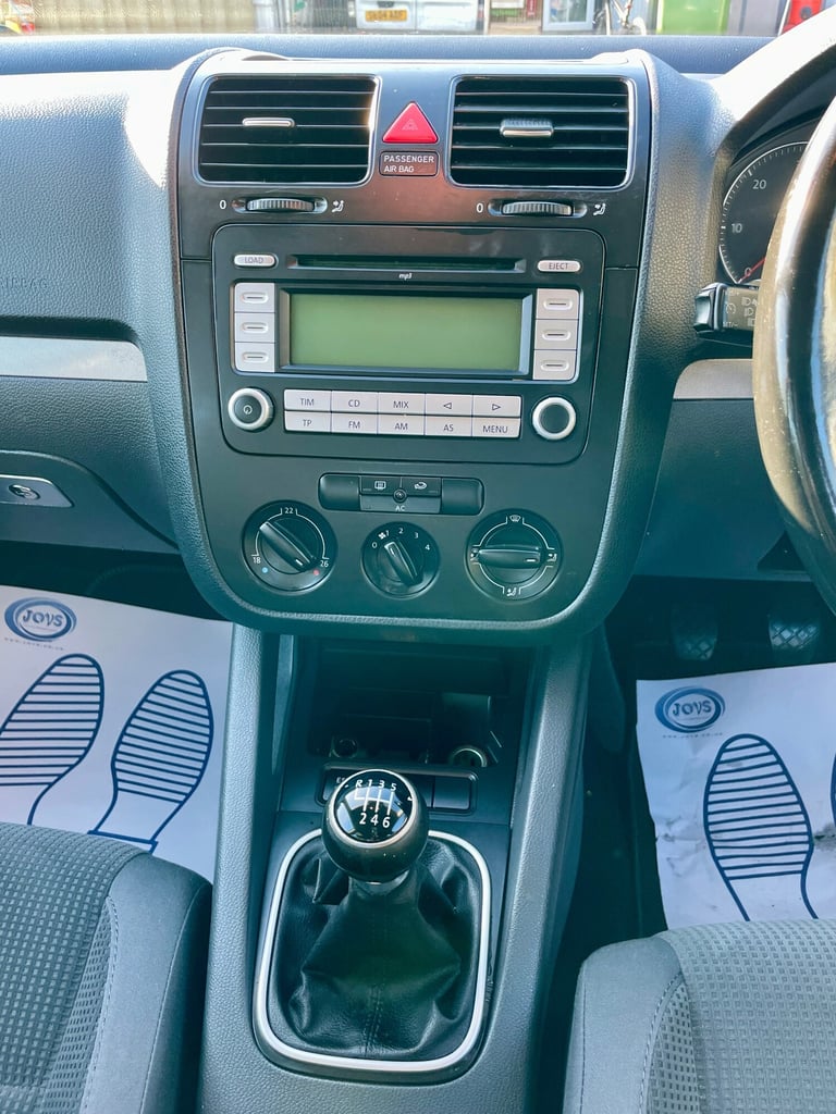 2008 Volkswagen Jetta 2.0 SE TDI PD 4dr SALOON Diesel Manual